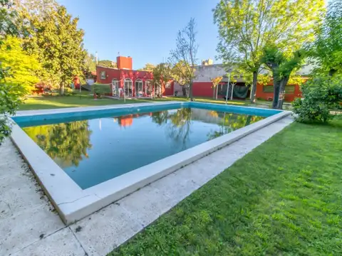 Venta de Casa de 4 Dormitorios en City Bell