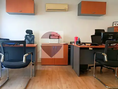 Oficina en Venta con 1 cochera