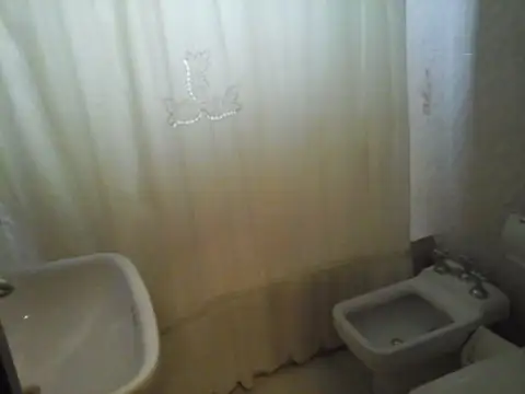 Casa en Venta en Remedios de Escalada, USD 180.000