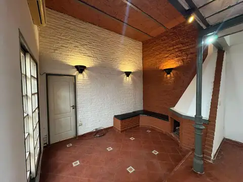 Depto Tipo Casa en Alquiler de 1 dormitorio