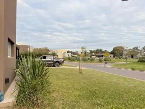 Casa en Alquiler en San Matias, USD 1.700