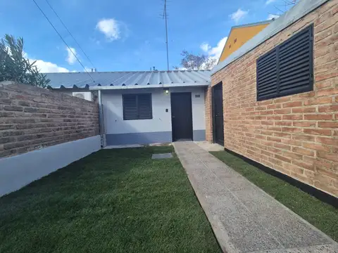Casa en  venta 2 dorm. General Roca, Río Negro