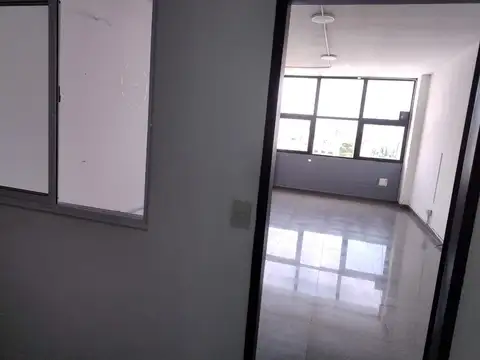 Oficina 2 ambientes con 2 baños