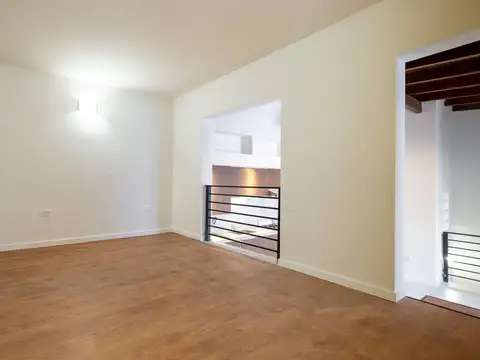 Depto Tipo Casa en Venta en Centro, USD 98.000
