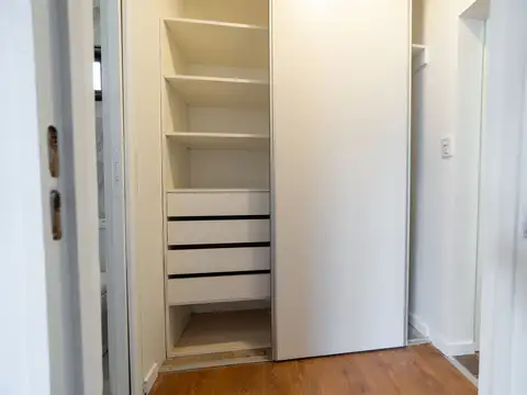 PH EN VENTA 1 DORMITORIO PLANTA ALTA PATIO CENTRO