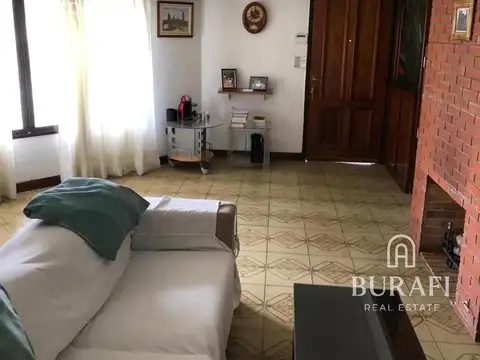 Oficina 4 ambientes con 2 baños