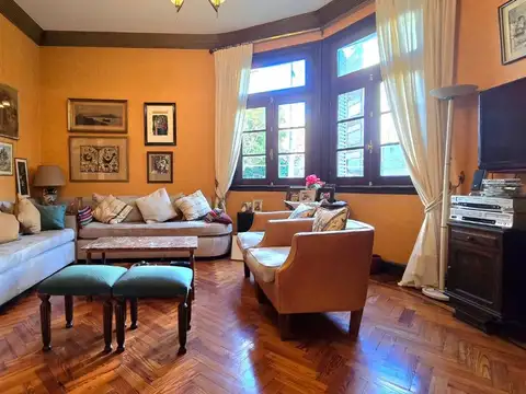 Depto. 5 Amb en Venta Flores Apto Profesional