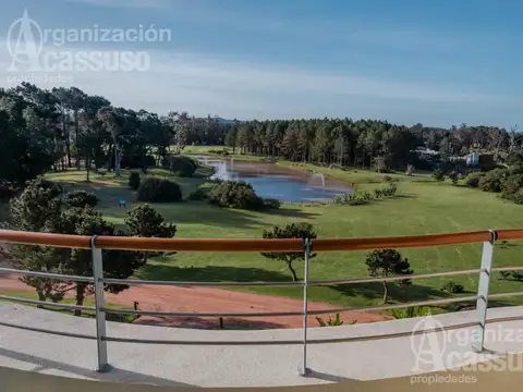 Departamento en Playa Mansa 3 dormitorios 3 baños garage amenities Veramansa