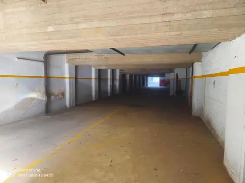 Cocheras en alquiler - 39UFs - Monte Castro