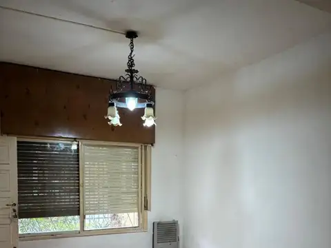 Casa en Alquiler con 1 cochera