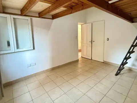 Depto Tipo Casa en Alquiler de Monoambiente