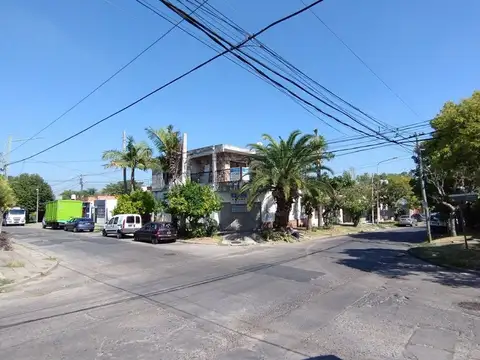 Depto Tipo Casa en Alquiler 46 años