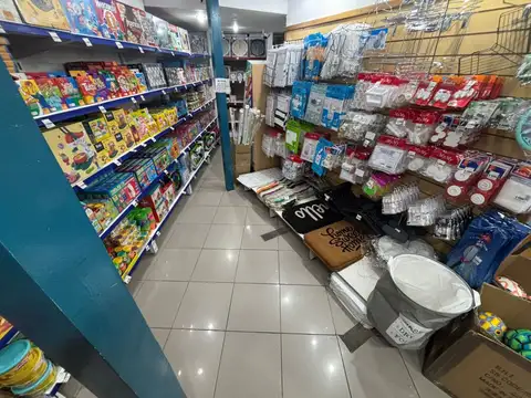  LOCAL EN LOTE PROPIO, SIN EXPENSAS EN EXCELENTE UBICACIÓN 