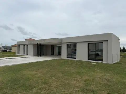Casa en venta, al Agua en El Naudir - Escobar