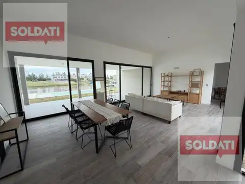 Casa en venta, al Agua en El Naudir - Escobar