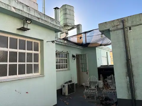 Casa en alquiler - 4 Dormitorios 3 Baños - Paternal