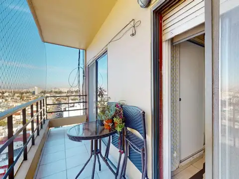 DEPARTAMENTO 5 AMB EN VENTA EN AVELLANEDA BALCON