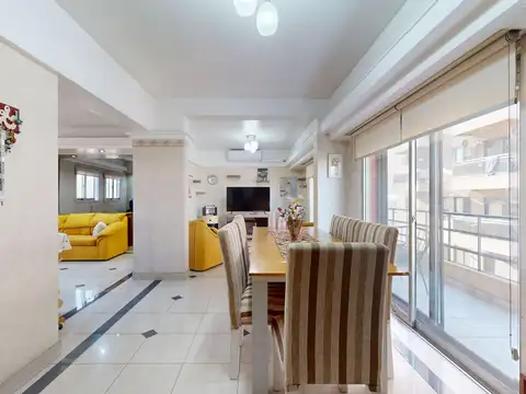 Departamento en Venta de 5 ambientes