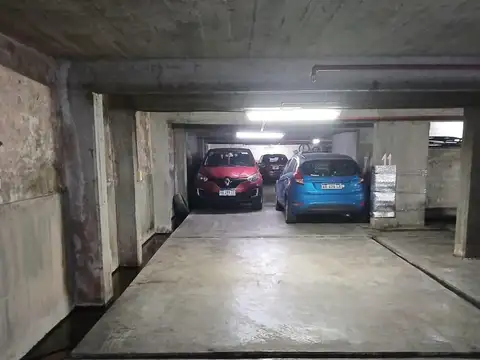 Cochera en venta - 10Mts2 - Lomas de Núñez