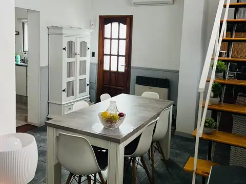 Depto Tipo Casa en Venta de 4 ambientes