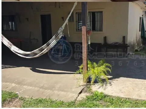 Casa 2 ambientes con 1 baño