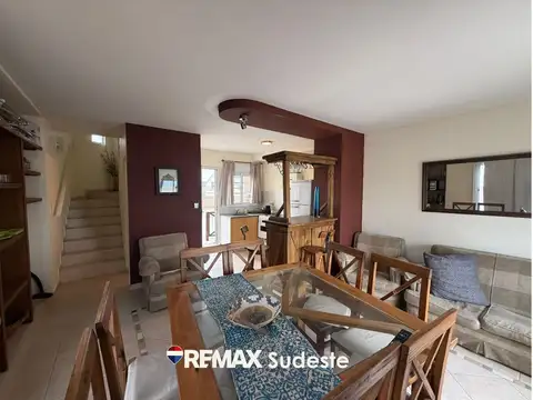 DUPLEX 2 DOR 2 BAÑOS C COCHERA