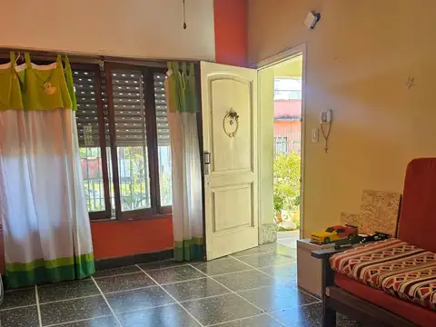 Casa en Venta en Paso Del Rey, USD 130.000