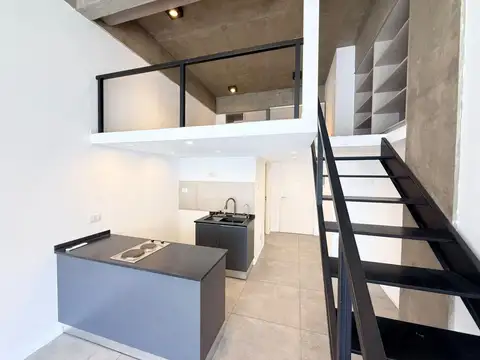 Departamento en Alquiler en Parque Chacabuco, $ 950.000
