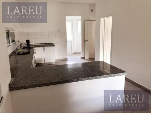 Casa en Alquiler en La Montura, USD 1.000