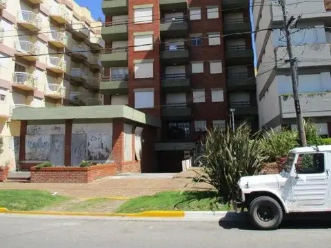 A. Costanera  al 3300