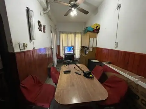 Casa en Venta con 4 cocheras