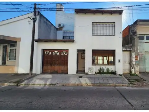 Pasaje Arengo 4170 , Piso 0
