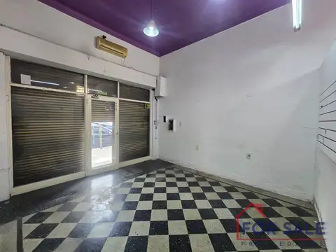 Local Comercial con Vivienda 3 Ambientes – Excelente Ubicación en Monte Castro