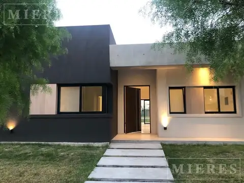 Casa en Alquiler de 3 dormitorios