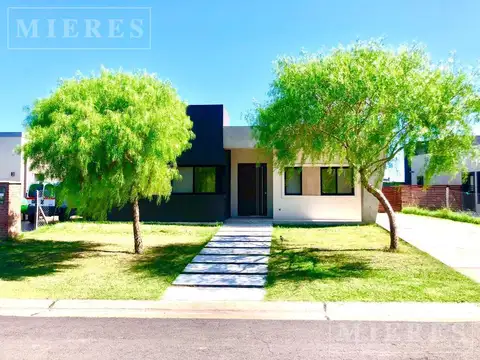 Casa en alquiler en San Ramiro, Pilar del Este