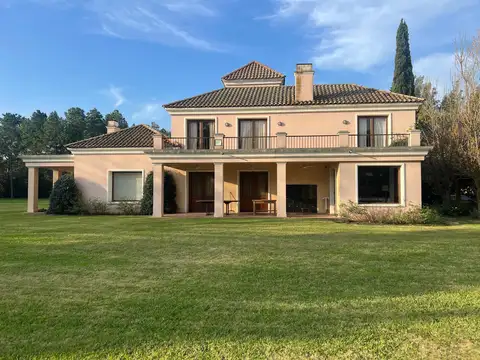 Casa en El Argentino Farm Club, Luján 