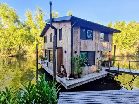 VENTA CASA FLOTANTE EN HIPOCAMPO AL RIO / 3 HAB  / CASA TERRESTRE - APTO CREDITO Y PERMUTA  