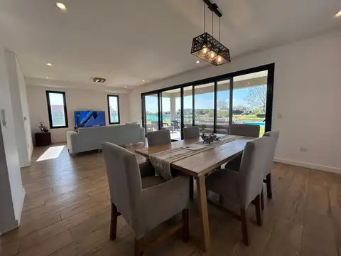 Casa en Venta en El Cantón - Norte, USD 350.000
