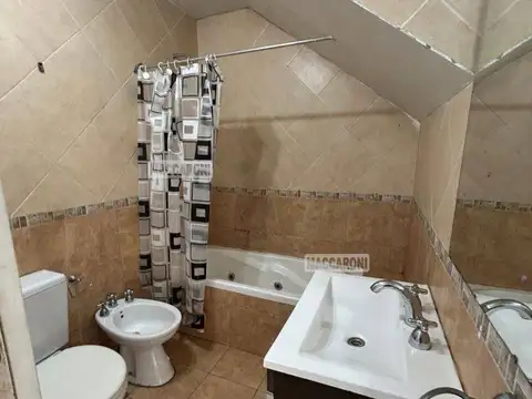 Depto Tipo Casa Monoambiente con 1 baño