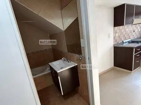 Depto Tipo Casa en Alquiler de Monoambiente