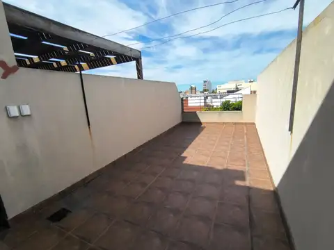 Depto Tipo Casa en Venta de 3 ambientes