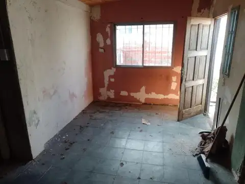 VENTA PH 3 AMBIENTES A RECICLAR MERLO CENTRO OPORTUNIDAD!