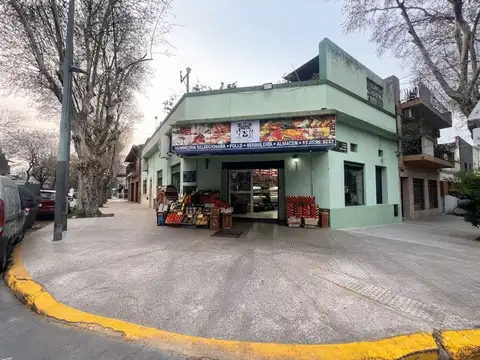 LOCAL ESQUINA CHACARITA 2 BAÑOS LISTO HABILITACION