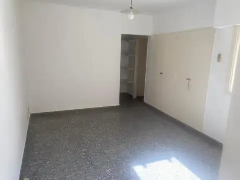 Departamento en venta 2 ambientes en Almagro sur.