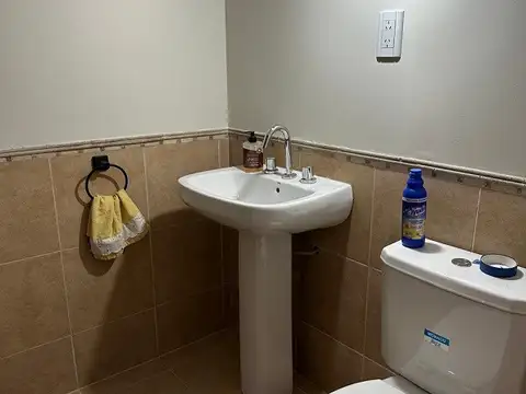 Casa 3 ambientes con 1 baño