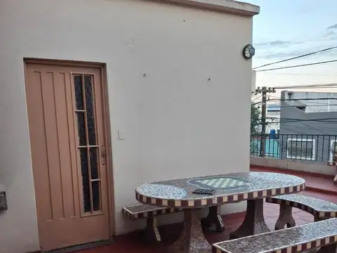 Depto Tipo Casa en Alquiler de 2 dormitorios