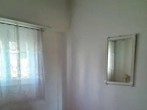 Alquiler temporario 2 ambientes en Miramar. Edificio Loberia.