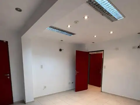 Oficina en Alquiler al Noreste