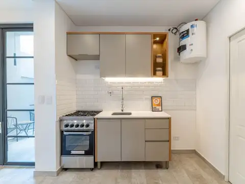 Depto Tipo Casa en Venta en Villa del Parque, USD 119.000