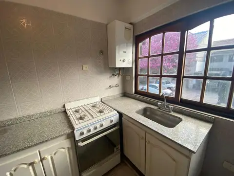 Depto Tipo Casa 2 ambientes con 1 baño